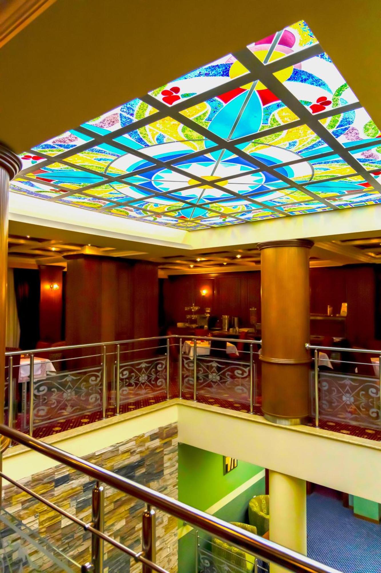 Hotel Ambasador Prishtina Приштина Экстерьер фото